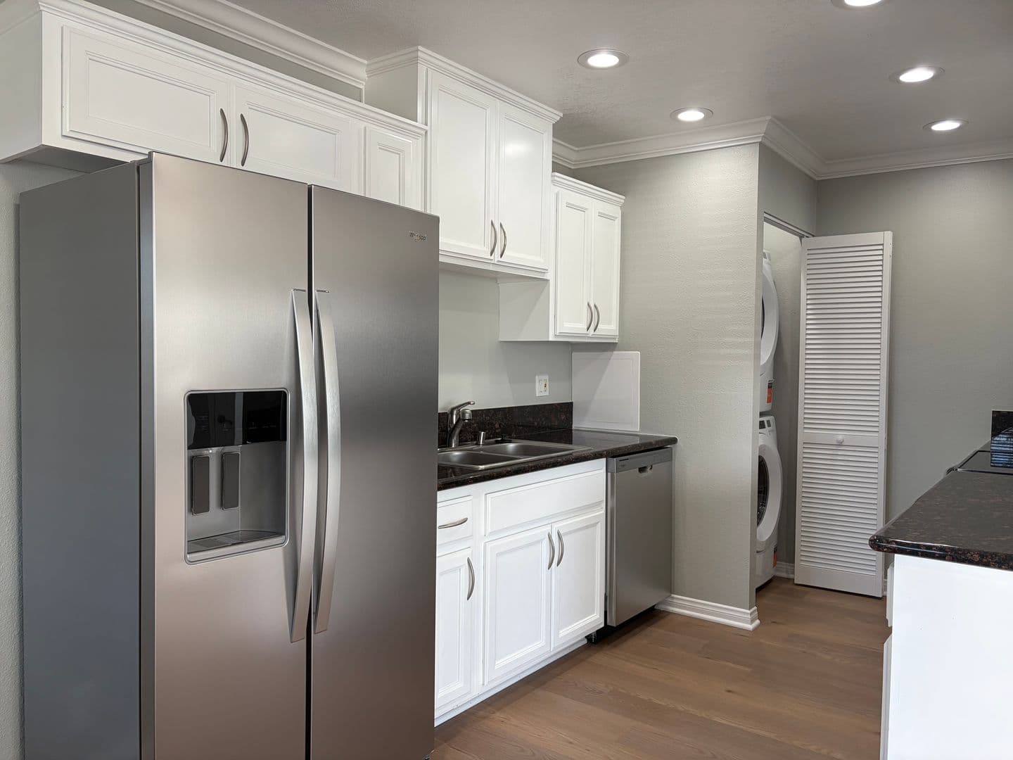 Bellflower Apartment: 14500 McNab Avenue