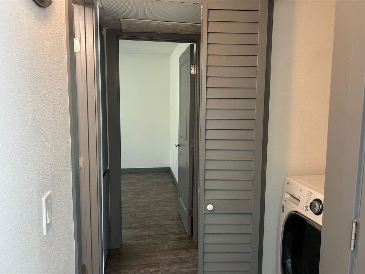 Fullerton Apartment: 2656 Associated Road