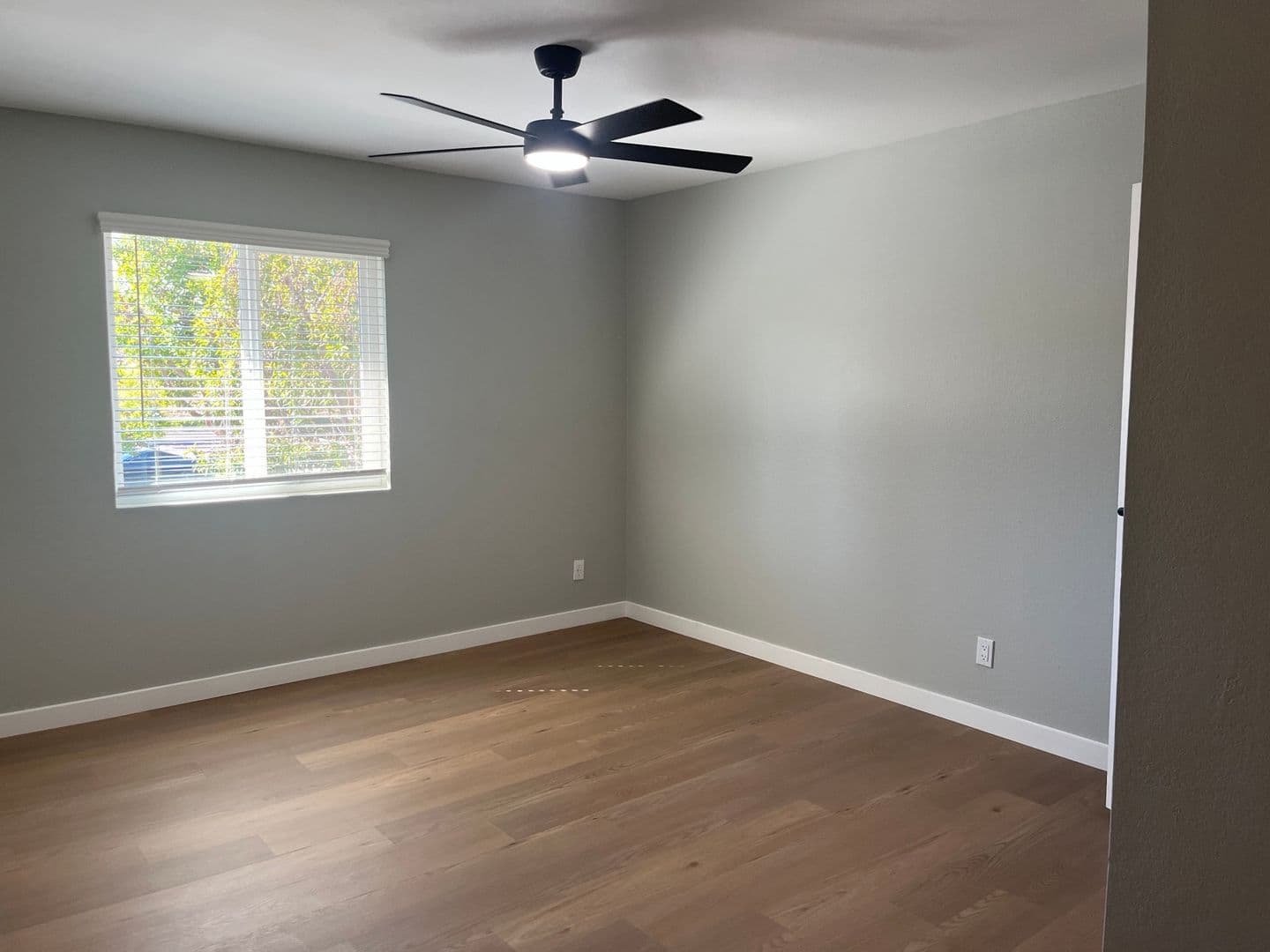 Riverside Apartment: 3957 Pierce Street