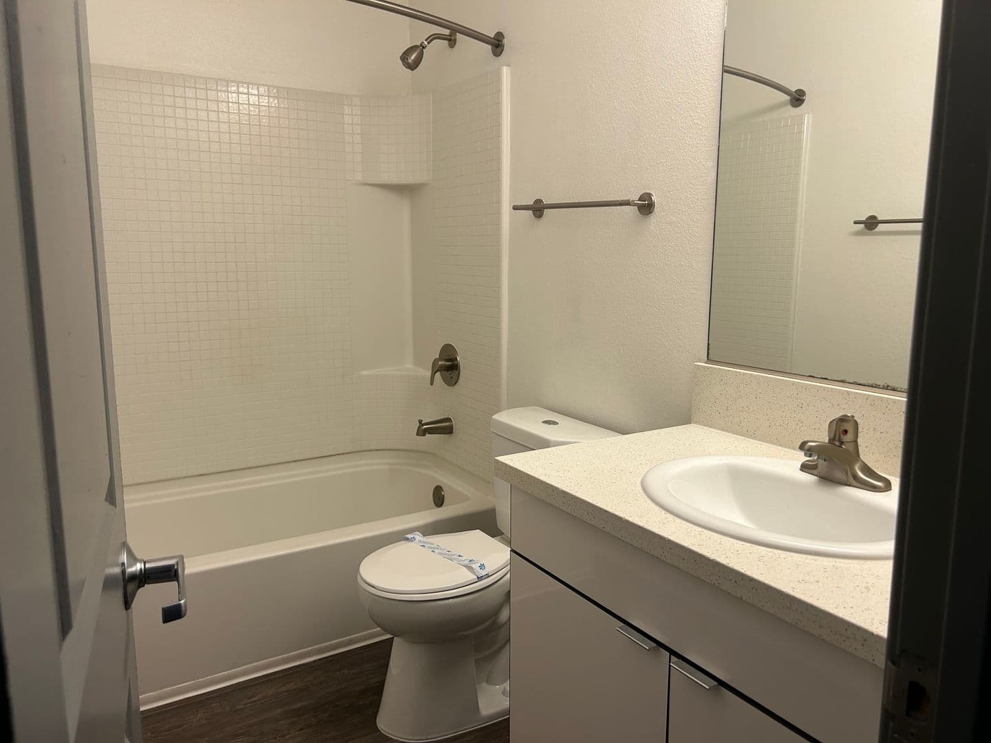 Fullerton Apartment: 2656 Associated Road