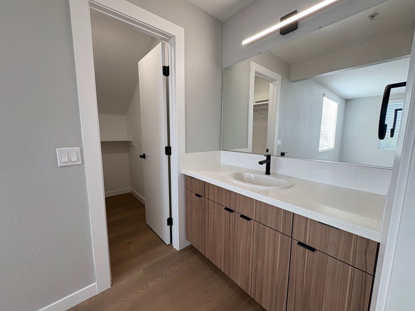 Costa Mesa Apartment: 2855 Pinecreek Drive