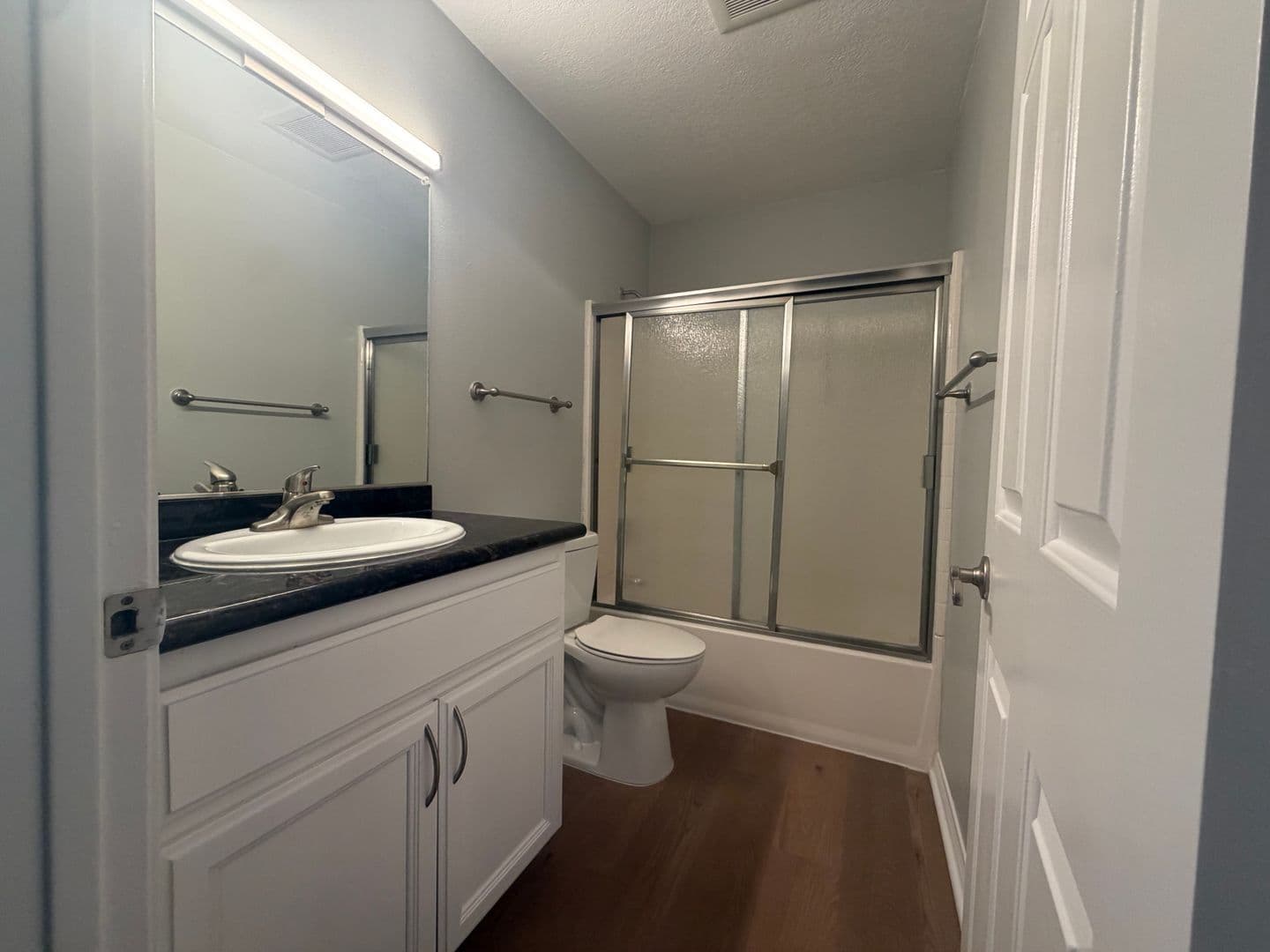 Bellflower Apartment: 14500 McNab Avenue