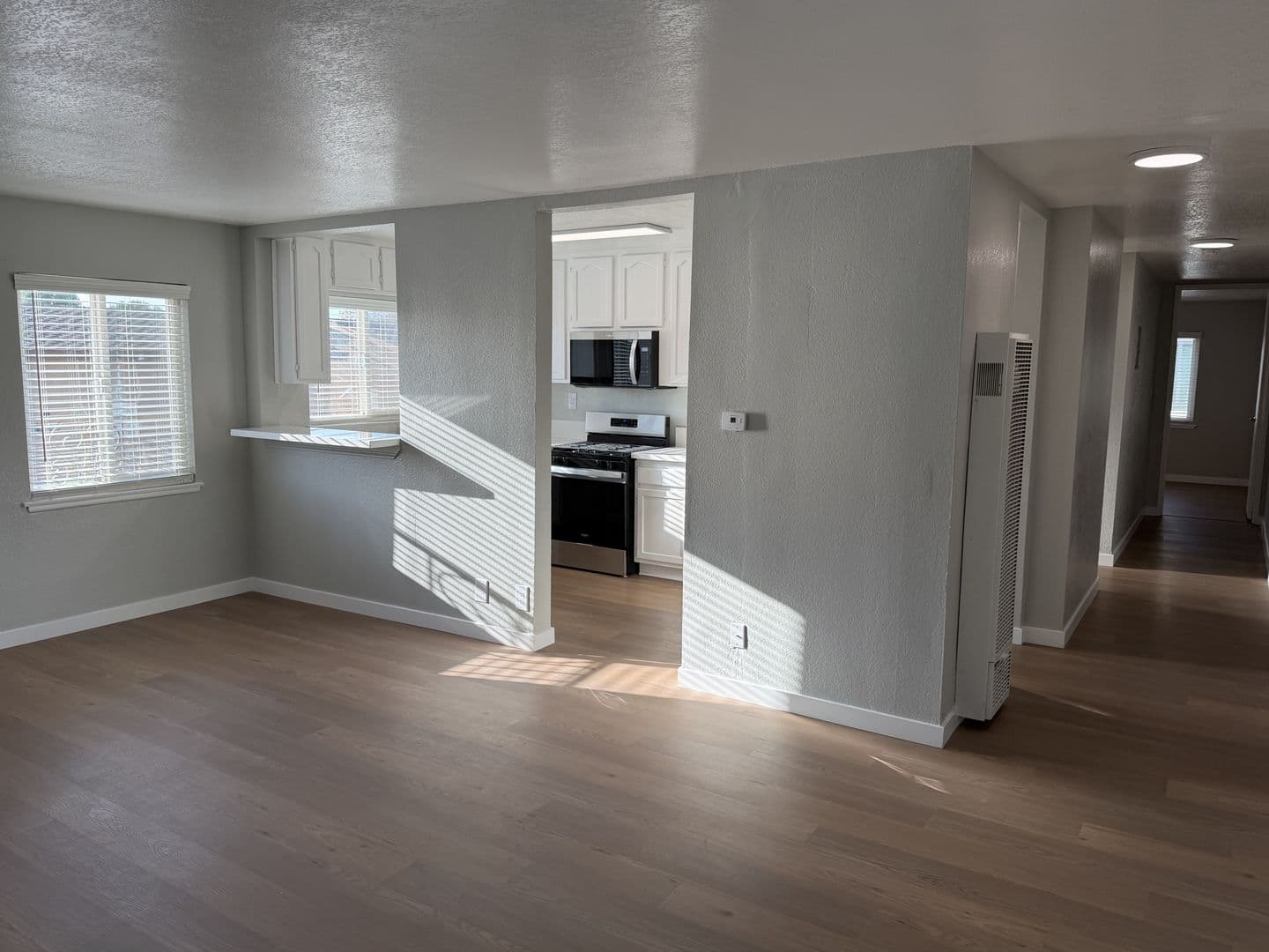 Lakewood Apartment: 4907 1/4 Hayter Avenue