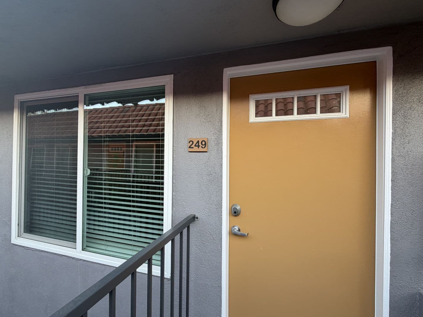 Norwalk Apartment: 12301 Studebaker Road