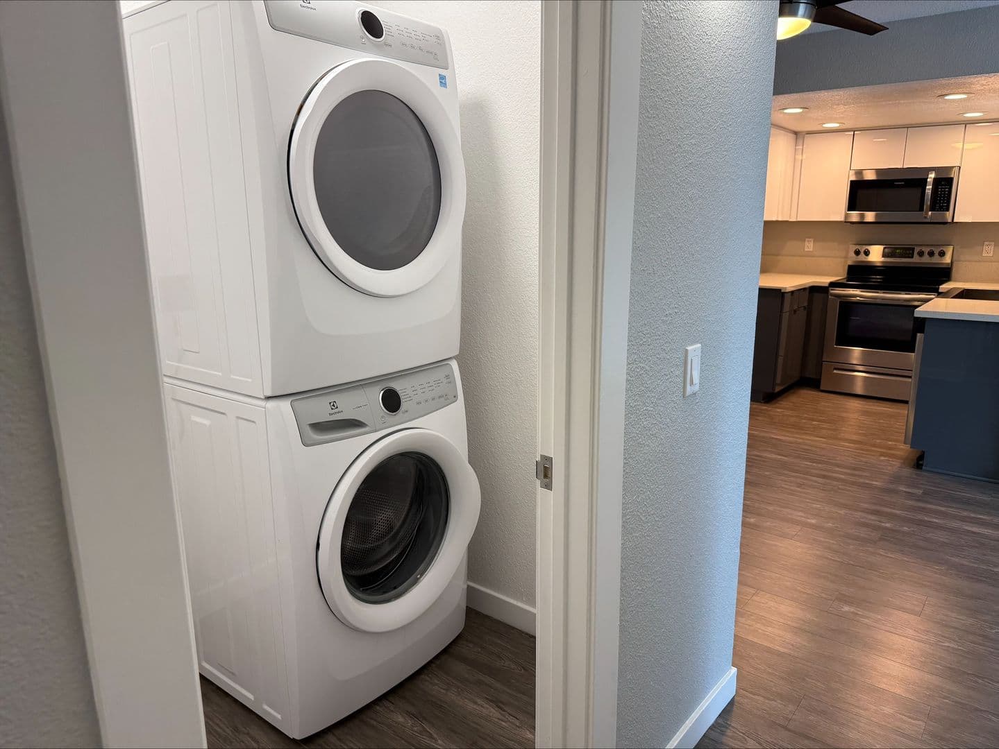 Riverside Apartment: 3900 Fir Tree Drive