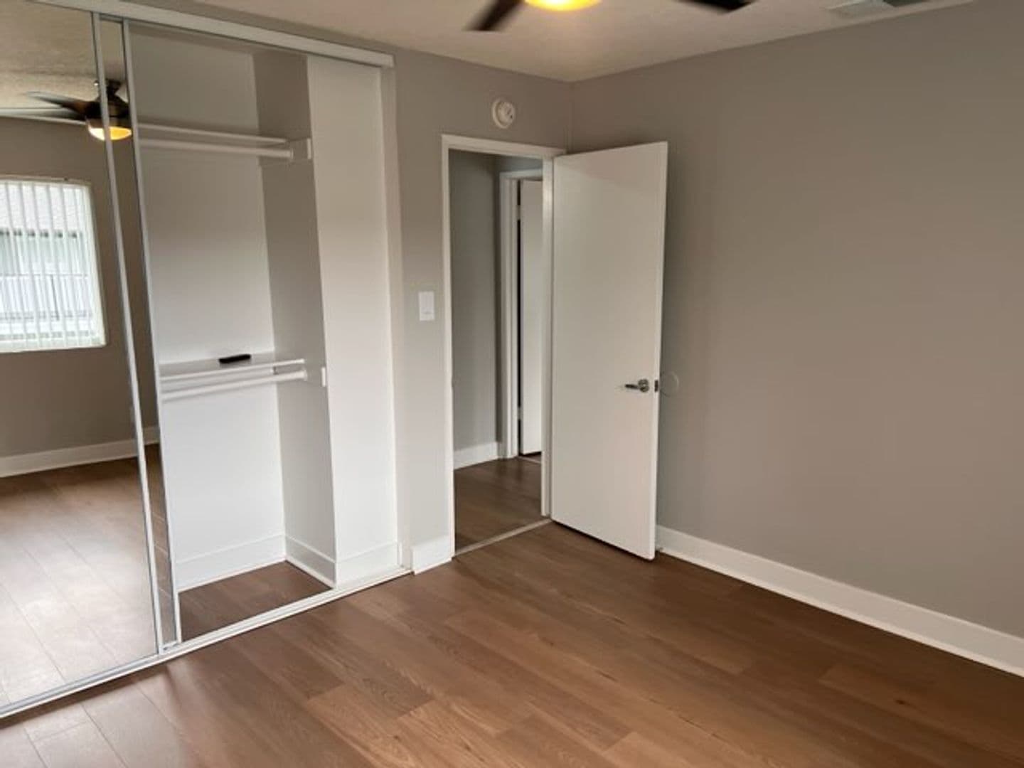 Long Beach Apartment: 1718 Ximeno Avenue