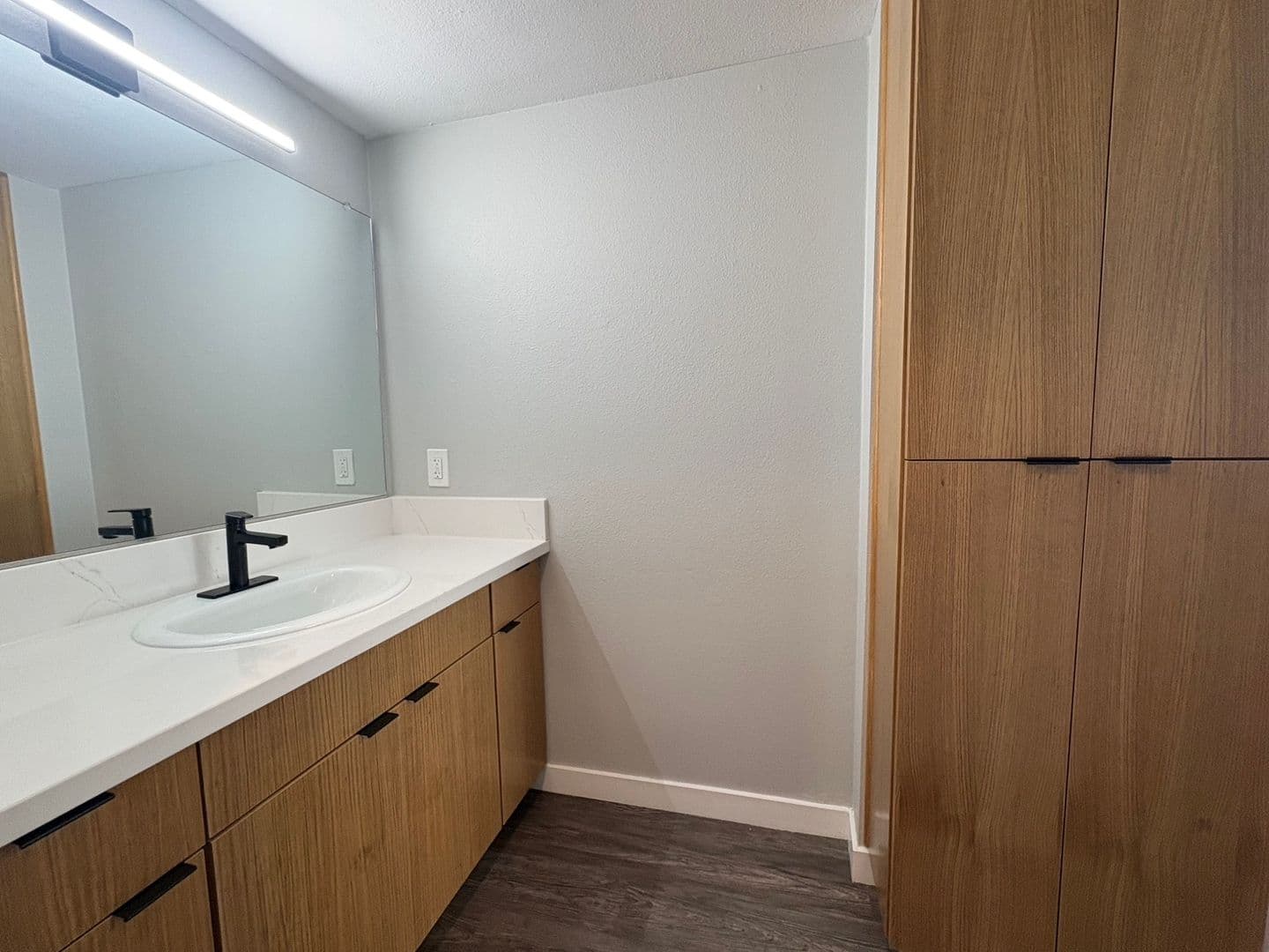Costa Mesa Apartment: 2855 Pinecreek Drive