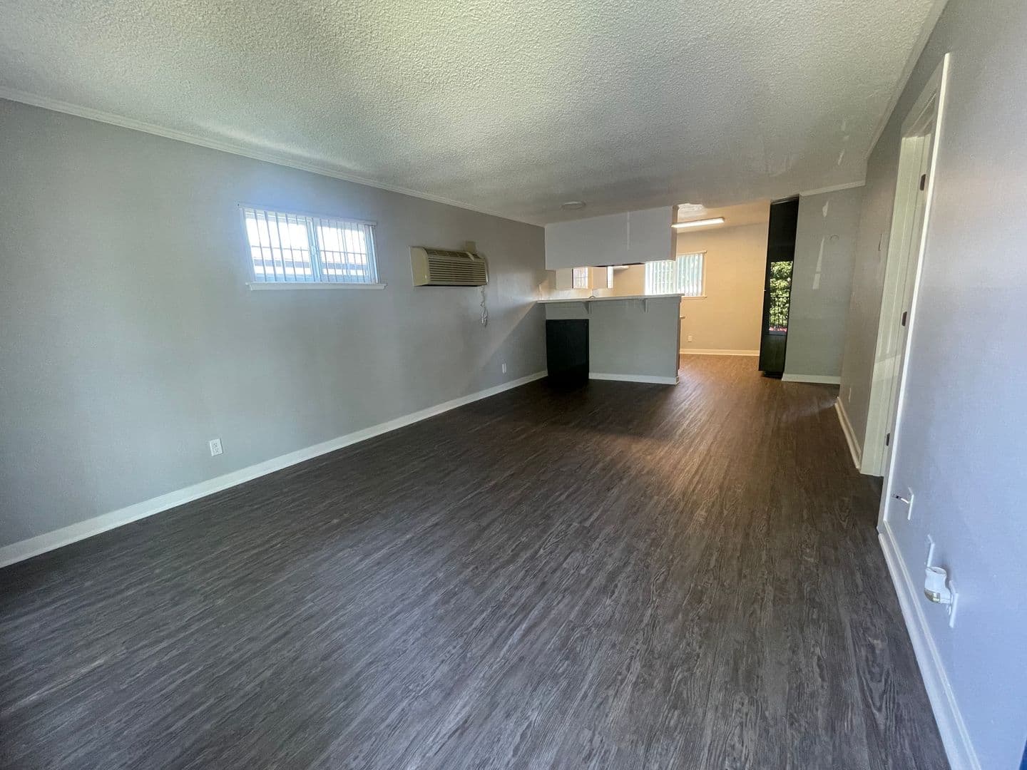 Santa Ana Apartment: 811 S. Fairview
