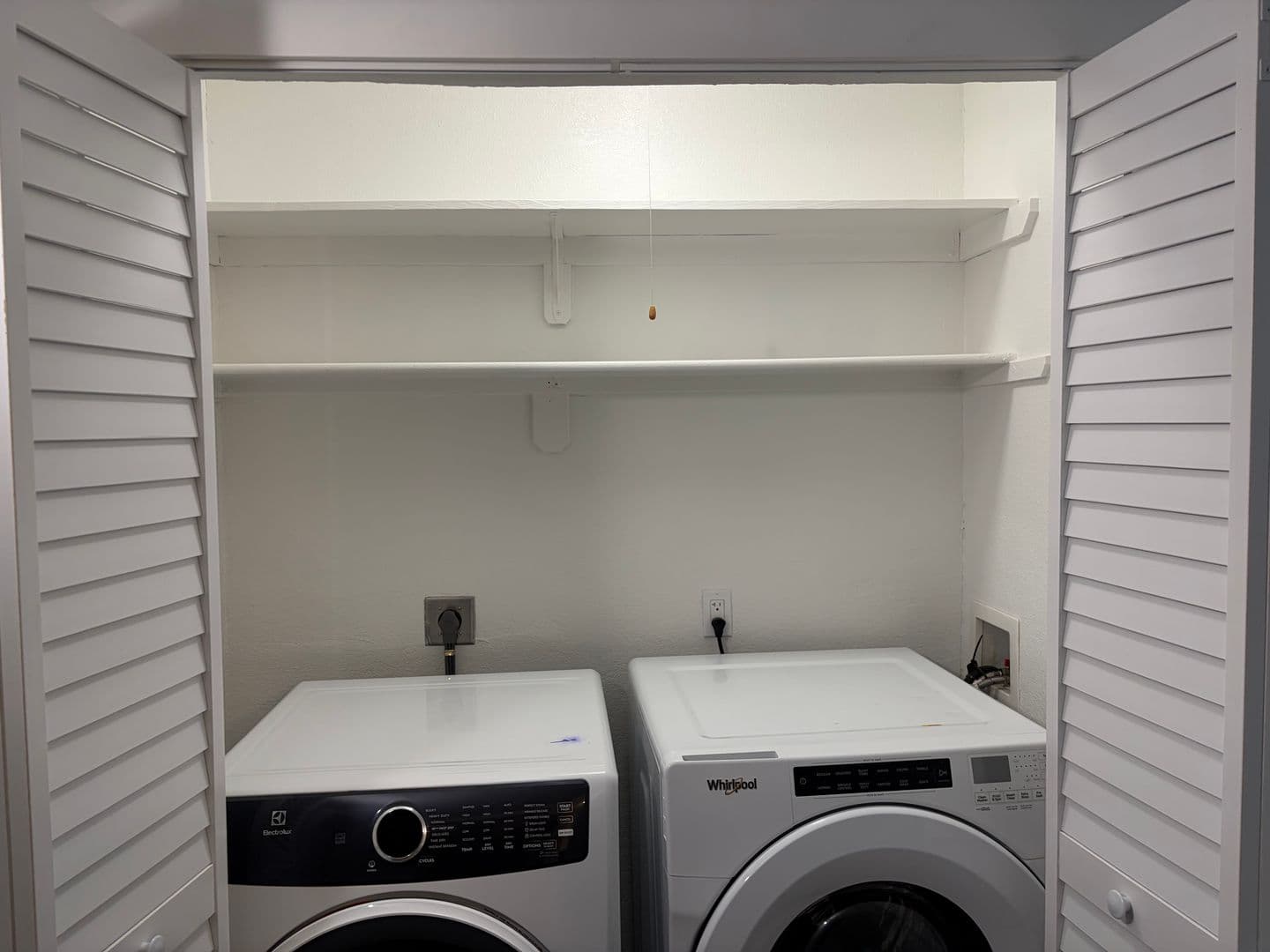Riverside Apartment: 3957 Pierce Street