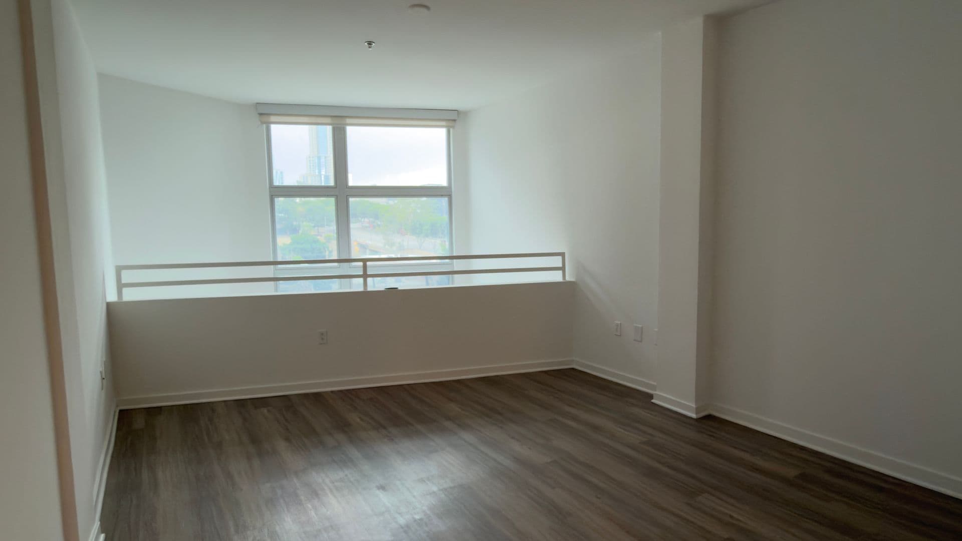 Los Angeles Apartment: 138 North Beaudry Avenue