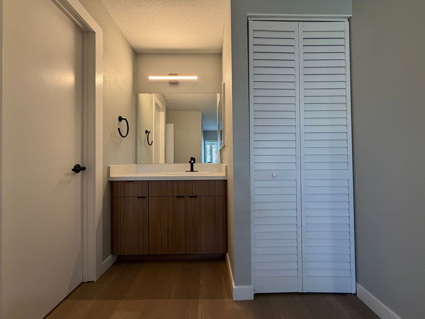 Westminster Apartment: 14221 Edwards Street