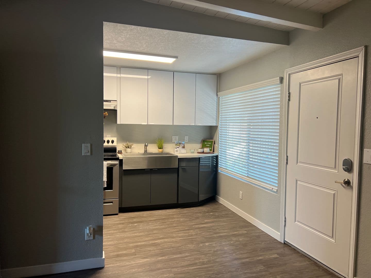 Santa Ana Apartment: 2701 W. McFadden Ave.