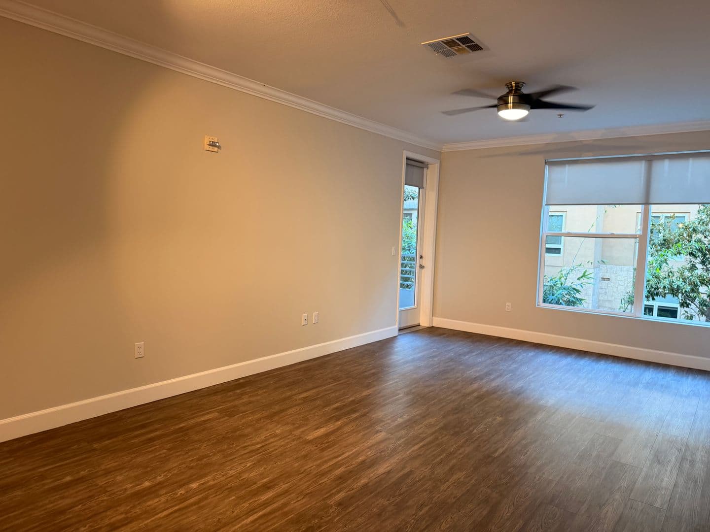 Anaheim Apartment: 2100 E. Katella Avenue