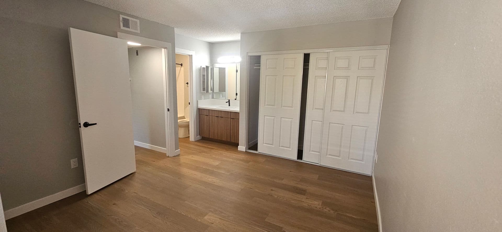 Santa Ana Apartment: 315 S. Newhope St.