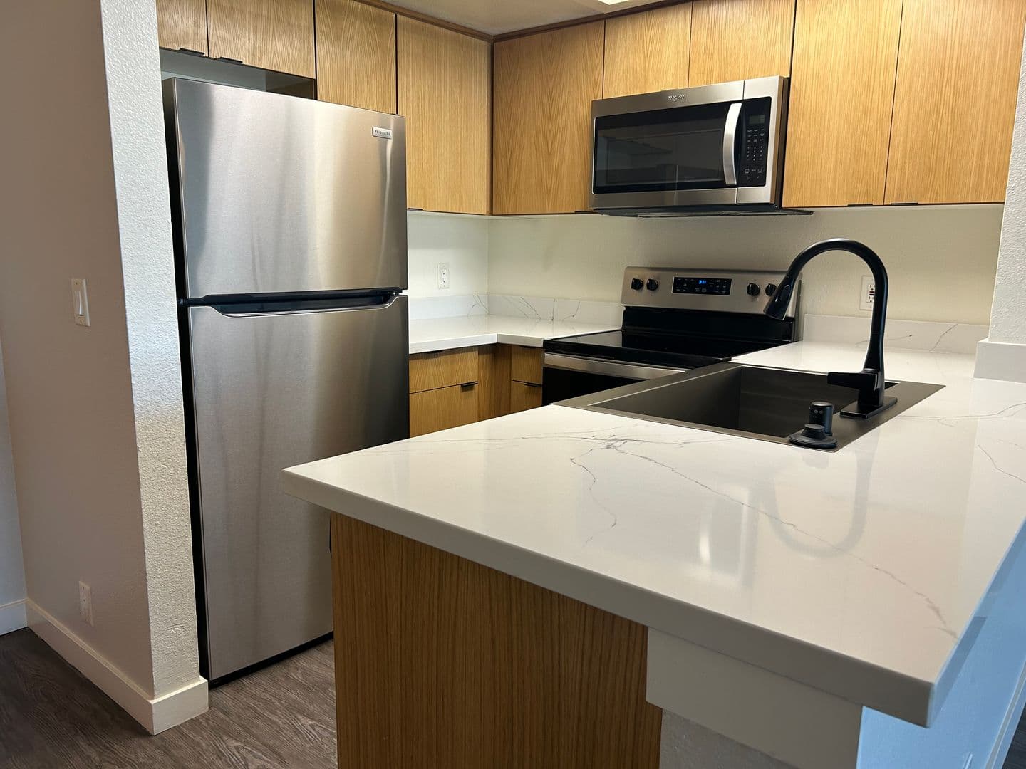 Santa Ana Apartment: 300 West 2nd Street