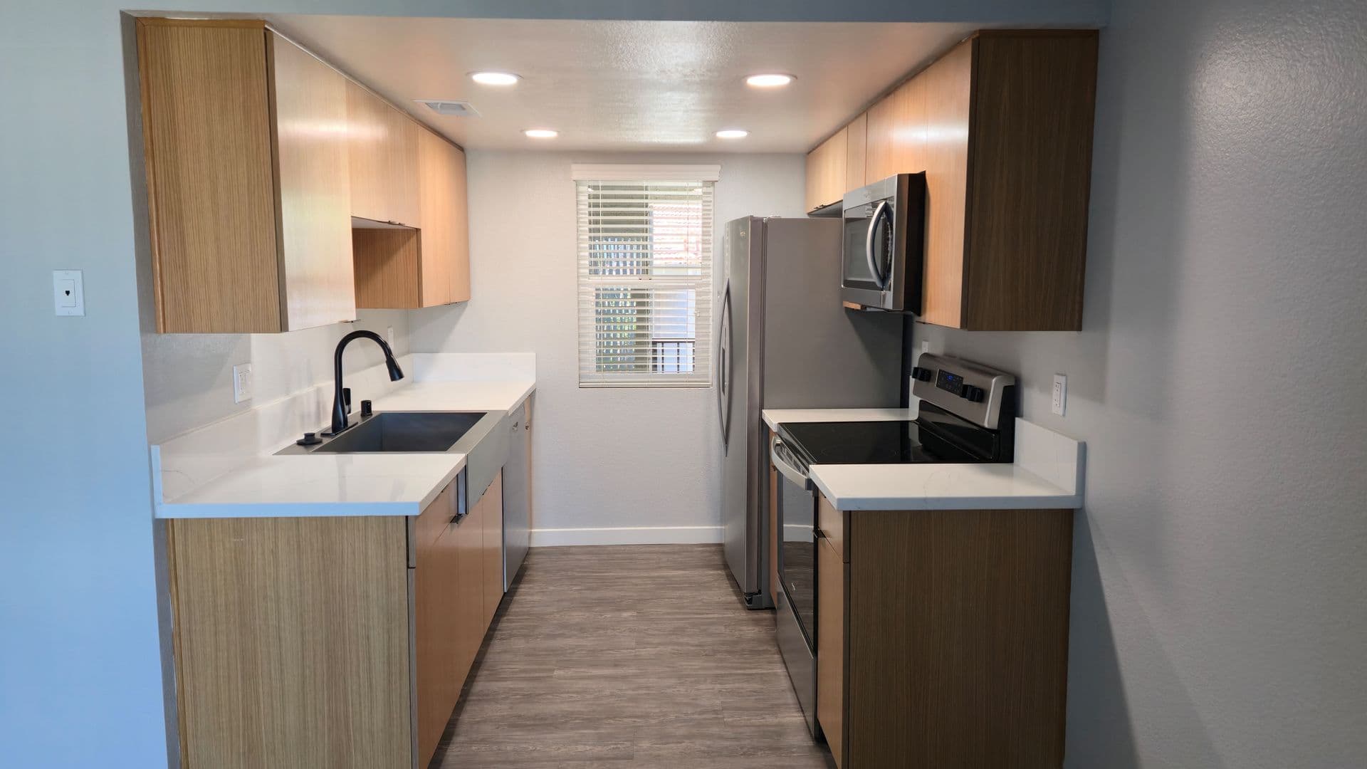 Riverside Apartment: 3957 Pierce Street