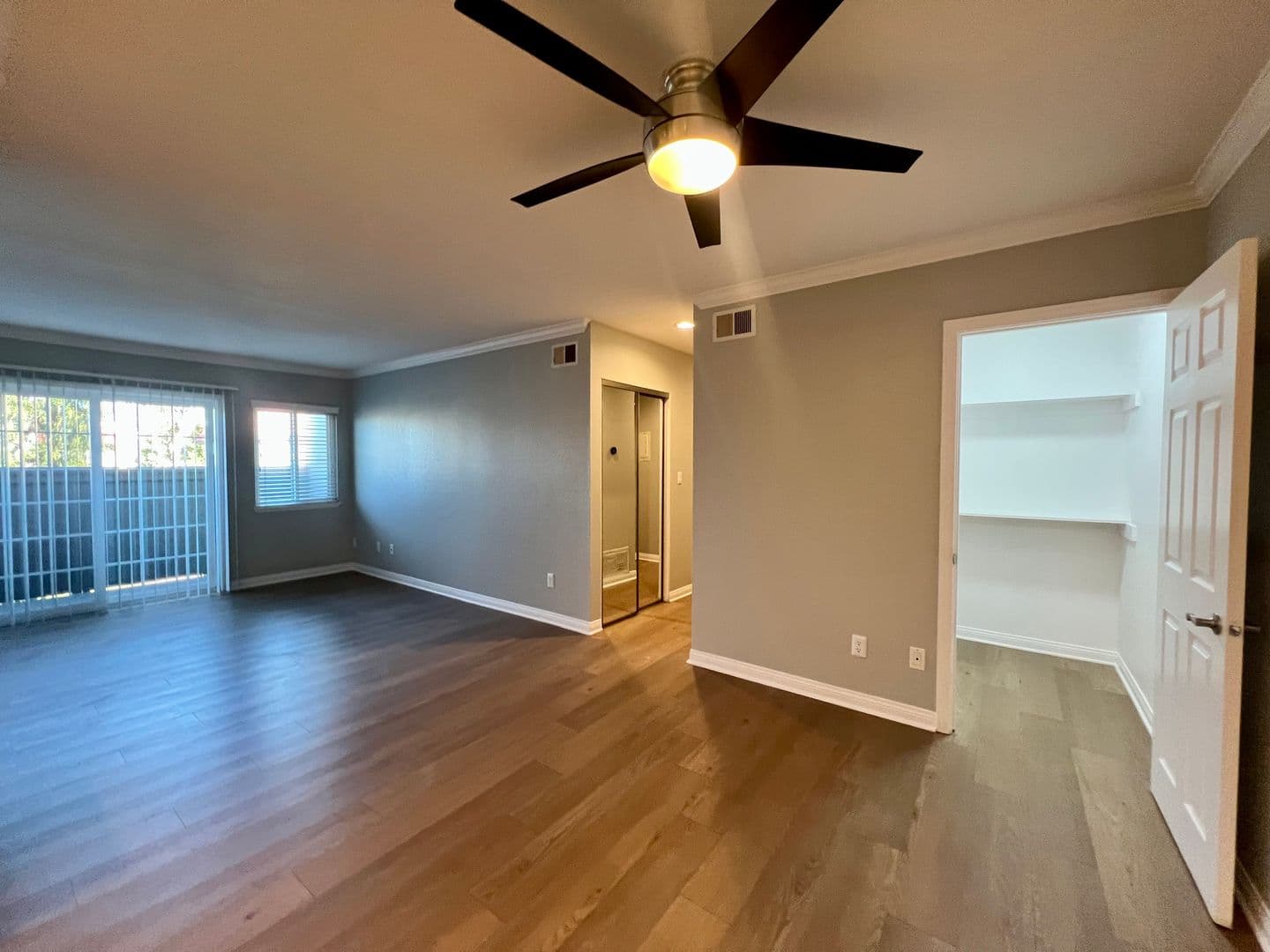 Garden Grove Apartment: 13884 Euclid Avenue