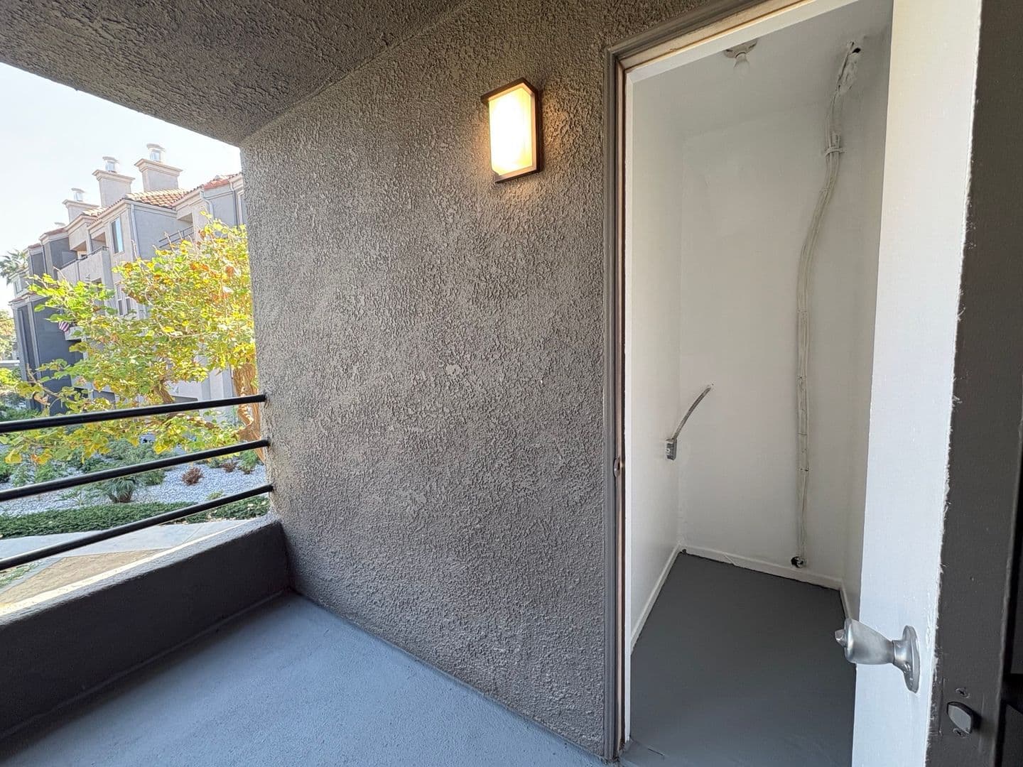Costa Mesa Apartment: 2855 Pinecreek Drive