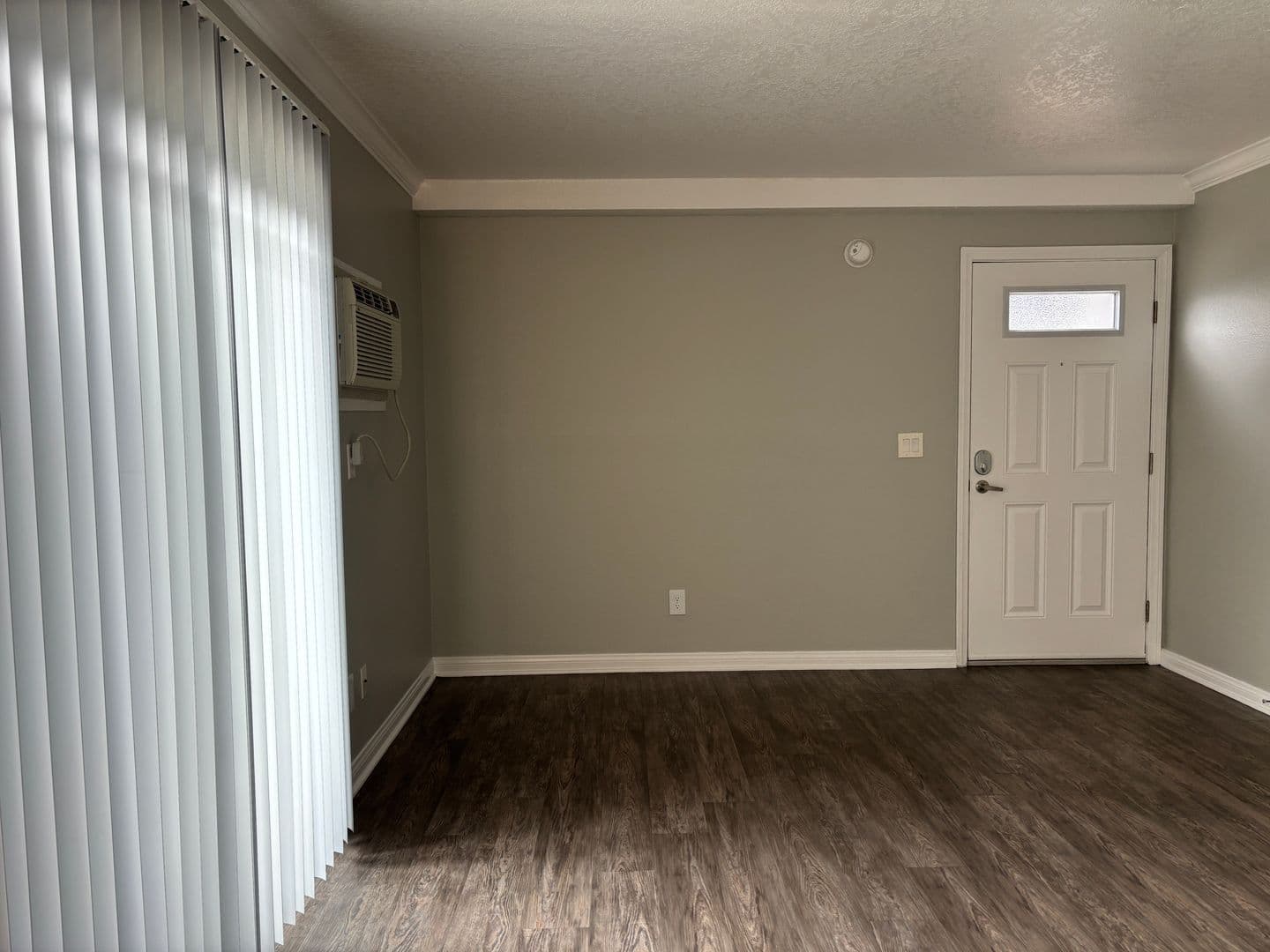 Fullerton Apartment: 1501 S. Highland Avenue