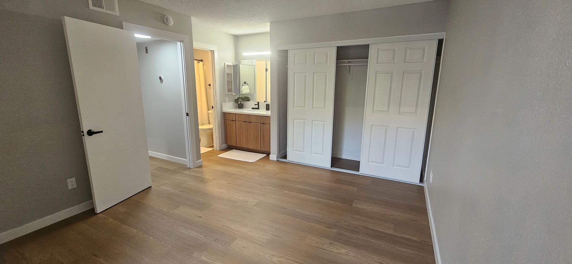 Santa Ana Apartment: 315 S. Newhope St.