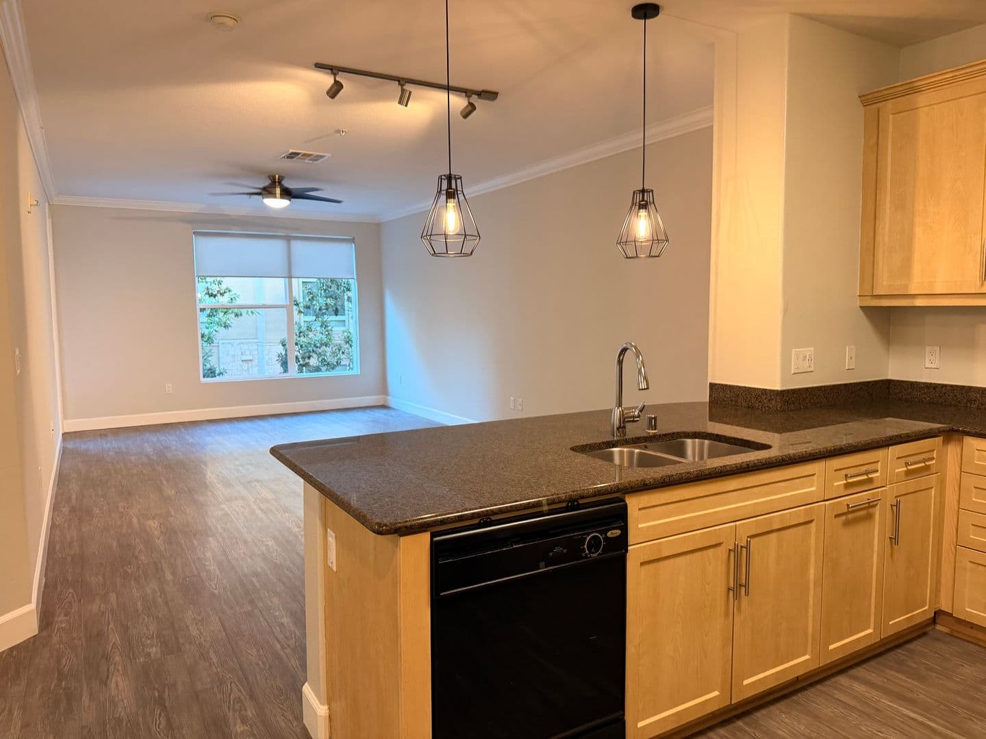 Anaheim Apartment: 2100 E. Katella Avenue