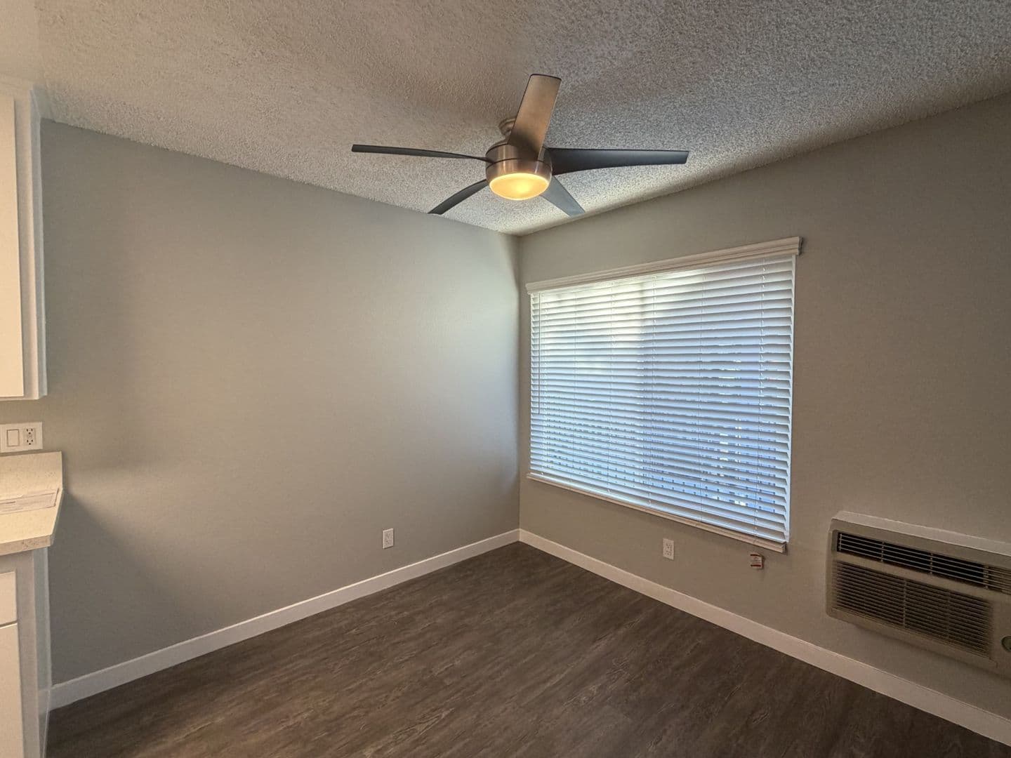 Norwalk Apartment: 12301 Studebaker Road