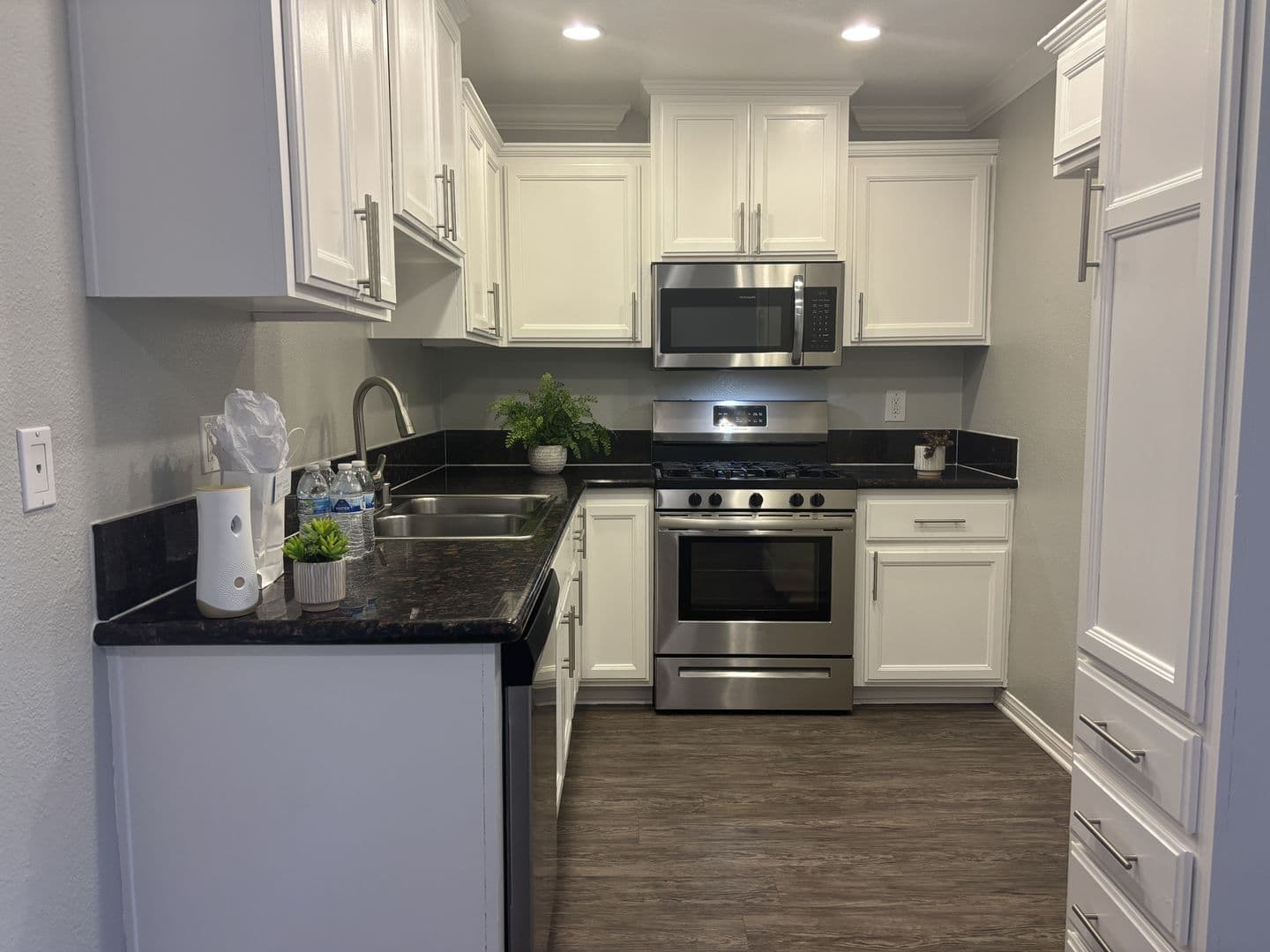 Anaheim Apartment: 201 S. Magnolia Avenue