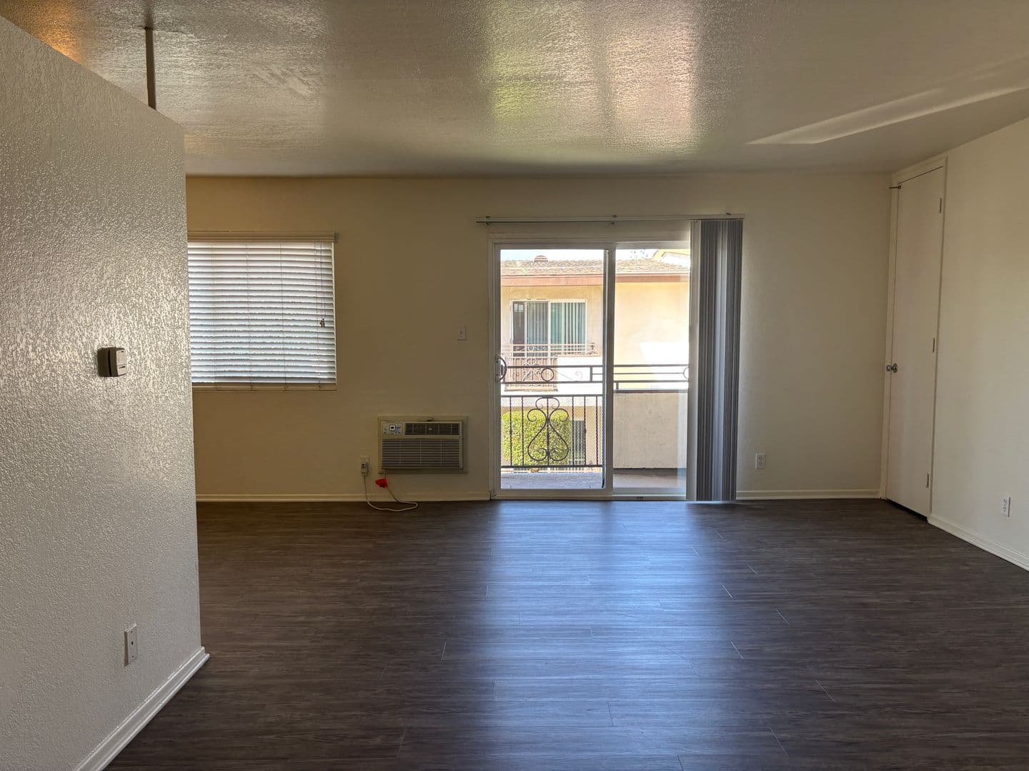 Lakewood Apartment: 4907 1/4 Hayter Avenue