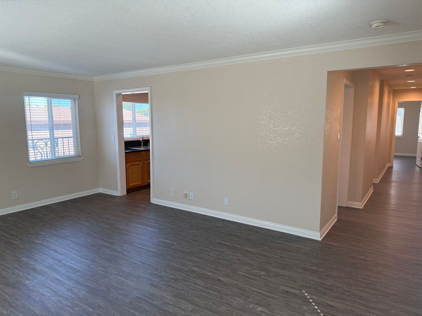 Lakewood Apartment: 4907 1/4 Hayter Avenue