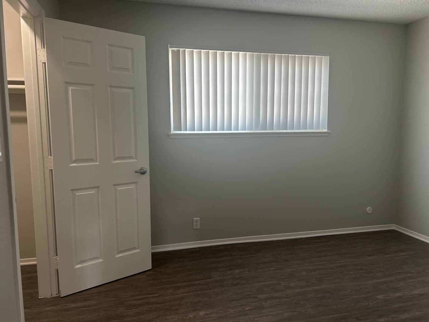 Santa Ana Apartment: 811 S. Fairview