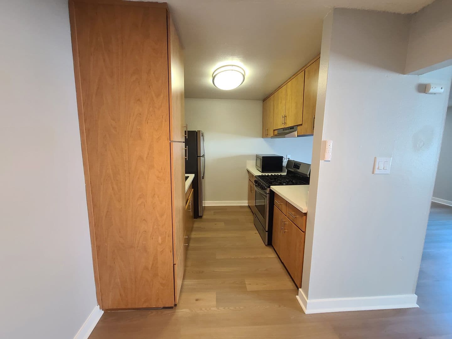 Long Beach Apartment: 1718 Ximeno Avenue