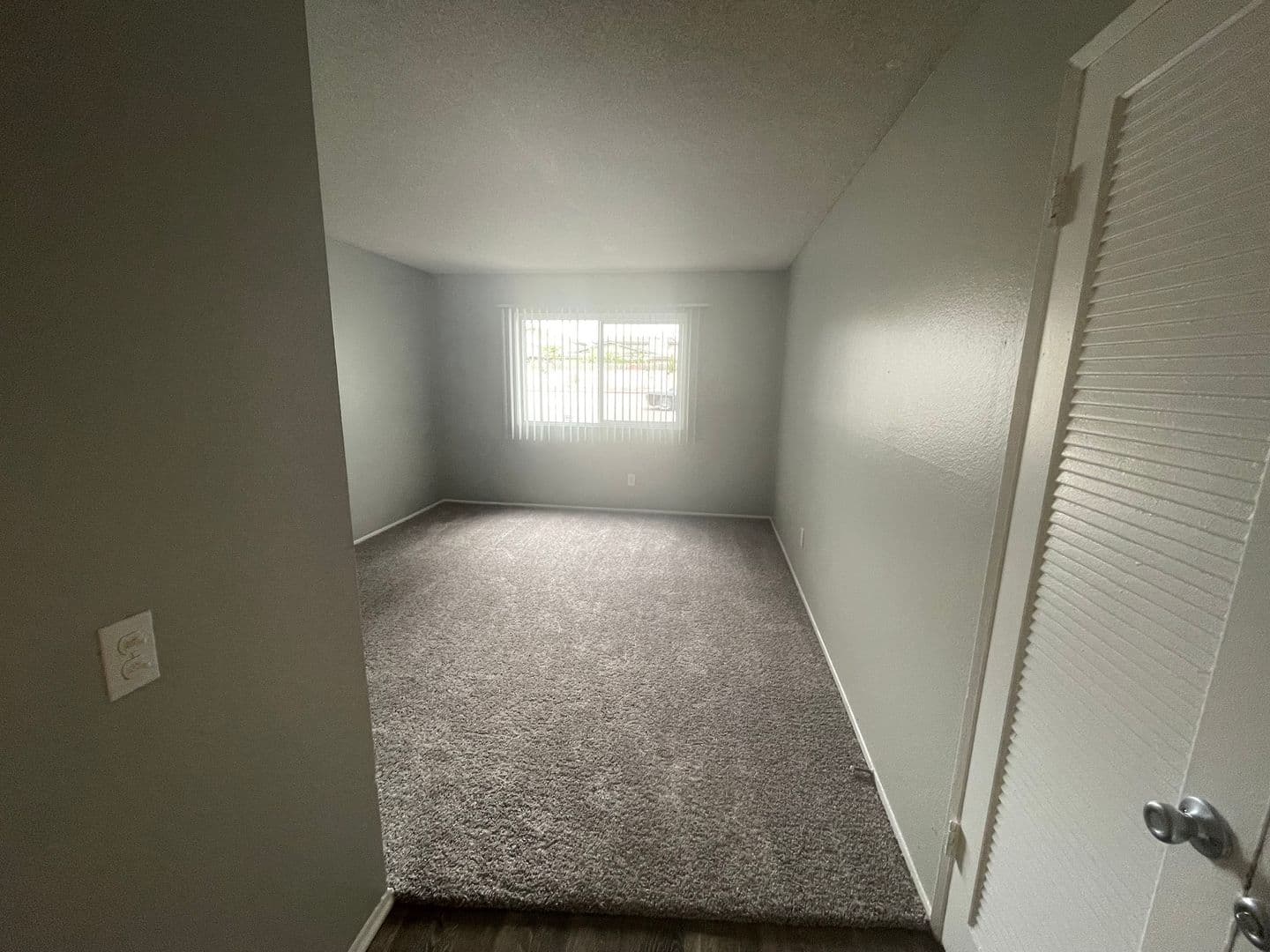 Huntington Beach Apartment: 7701 Warner Ave.