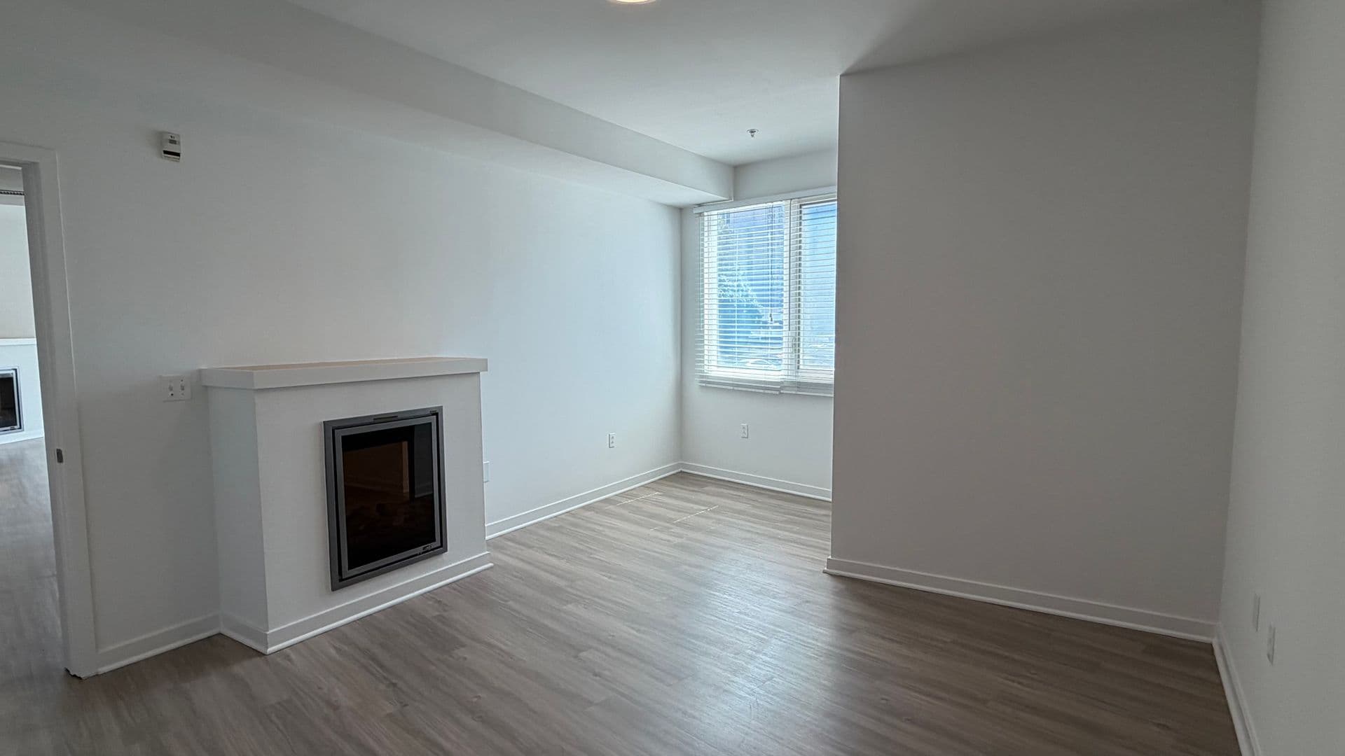 Los Angeles Apartment: 138 North Beaudry Avenue