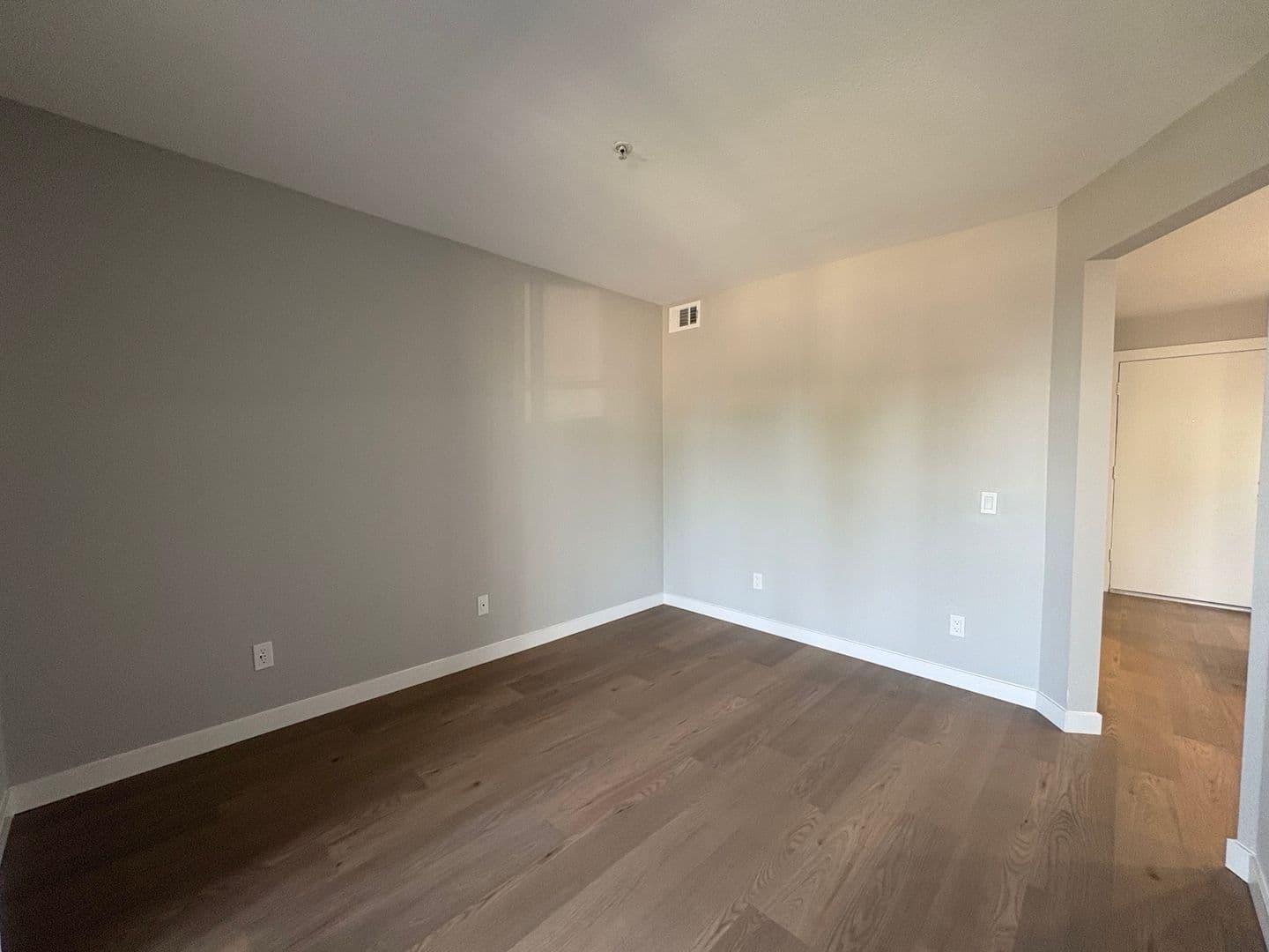 Costa Mesa Apartment: 2855 Pinecreek Drive