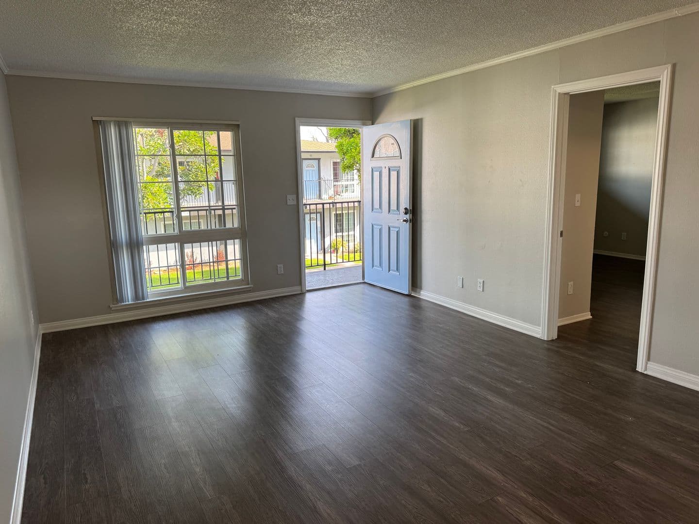 Santa Ana Apartment: 811 S. Fairview