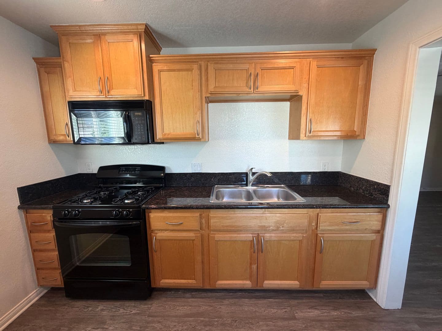 Lakewood Apartment: 4907 1/4 Hayter Avenue
