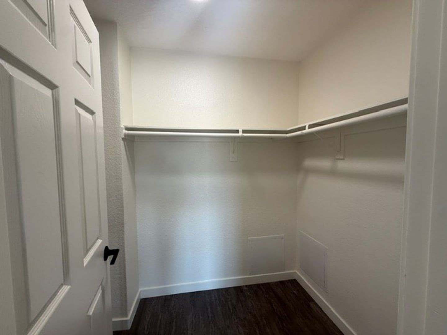 Santa Ana Apartment: 2111 W. 17th Street