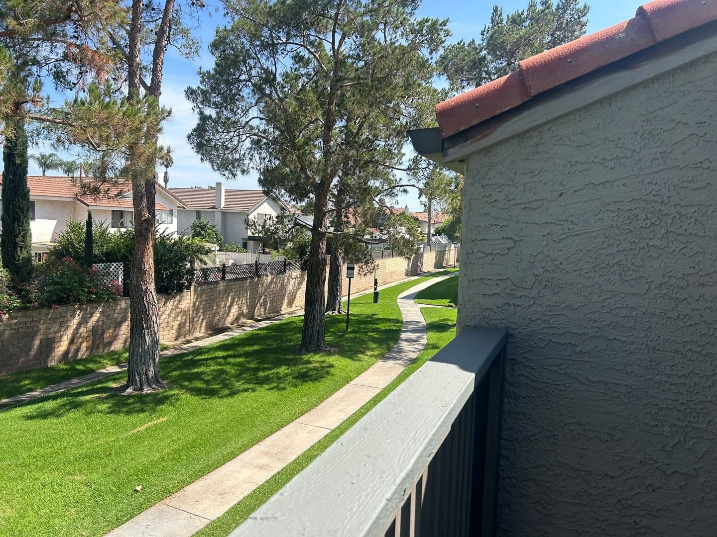 Riverside Apartment: 3957 Pierce Street