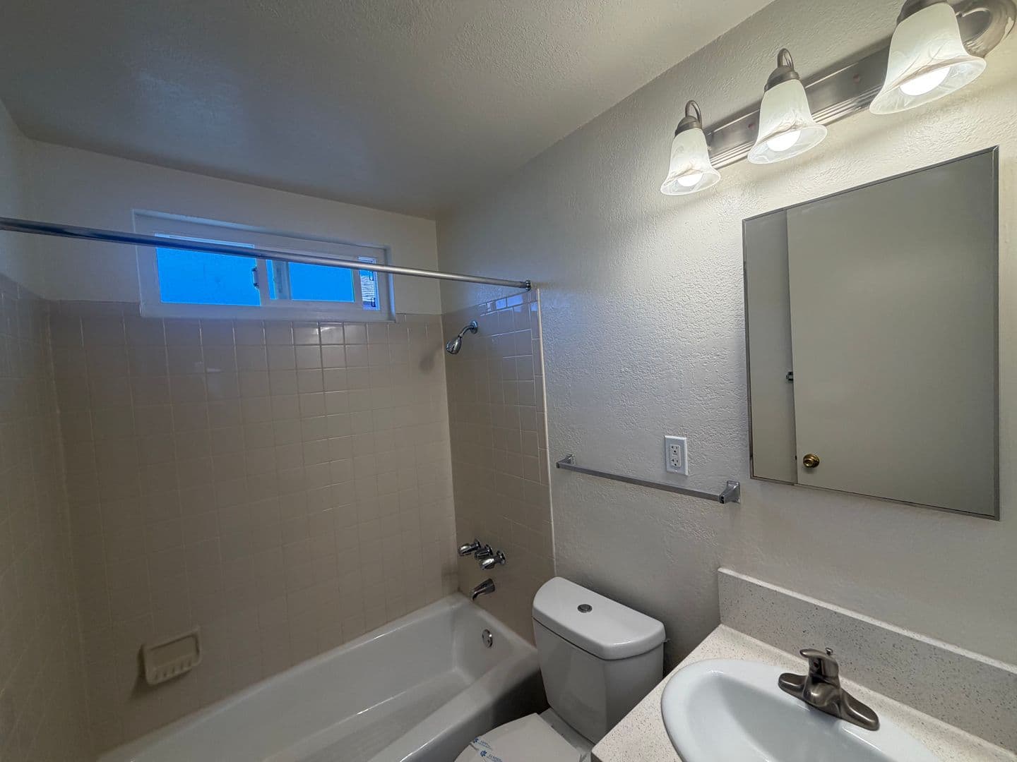 Lakewood Apartment: 4907 1/4 Hayter Avenue