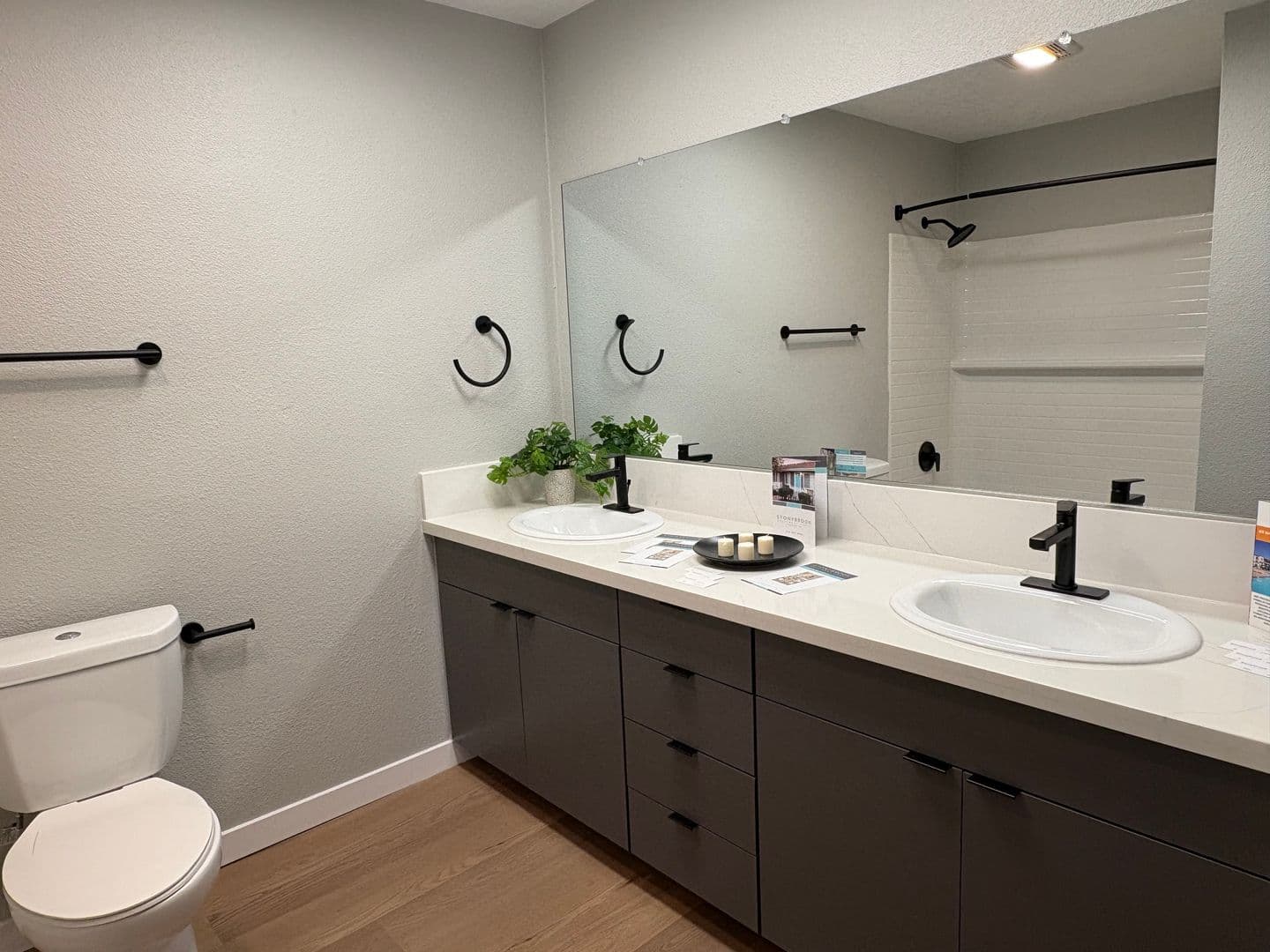 Anaheim Apartment: 730 S. Beach Blvd.