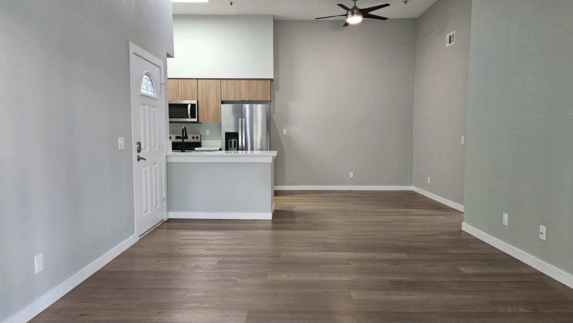 Lake Forest Apartment: 21011 Osterman Road