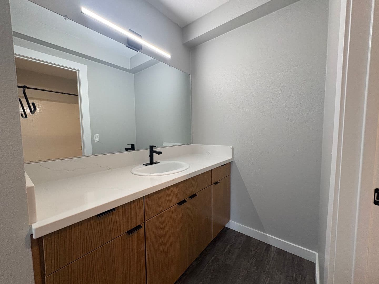Costa Mesa Apartment: 2855 Pinecreek Drive