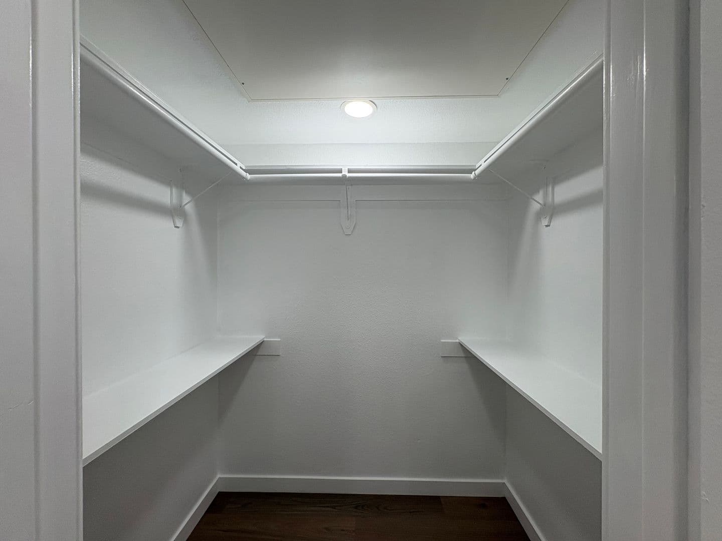 Costa Mesa Apartment: 2855 Pinecreek Drive