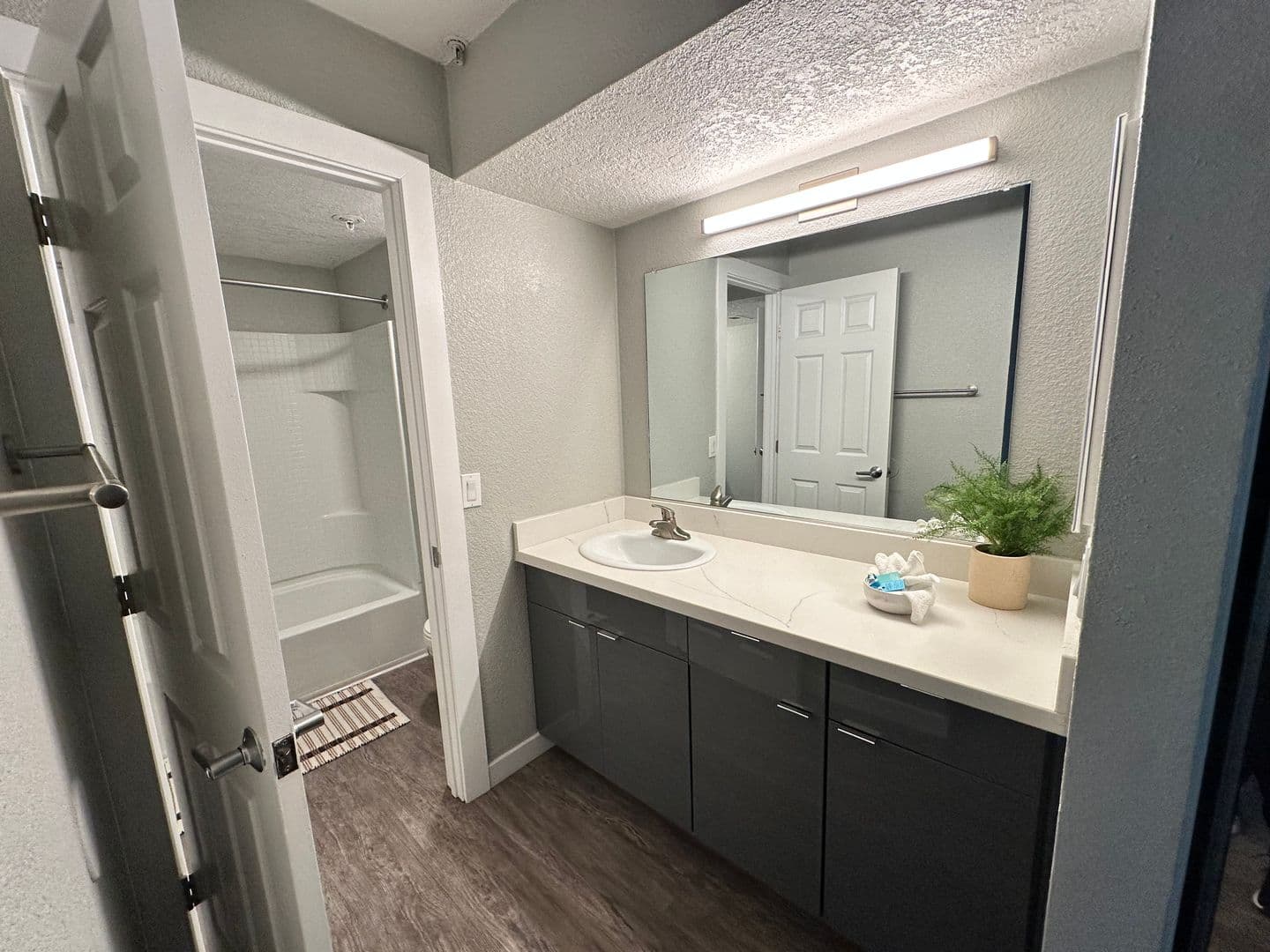 Santa Ana Apartment: 2111 W. 17th Street