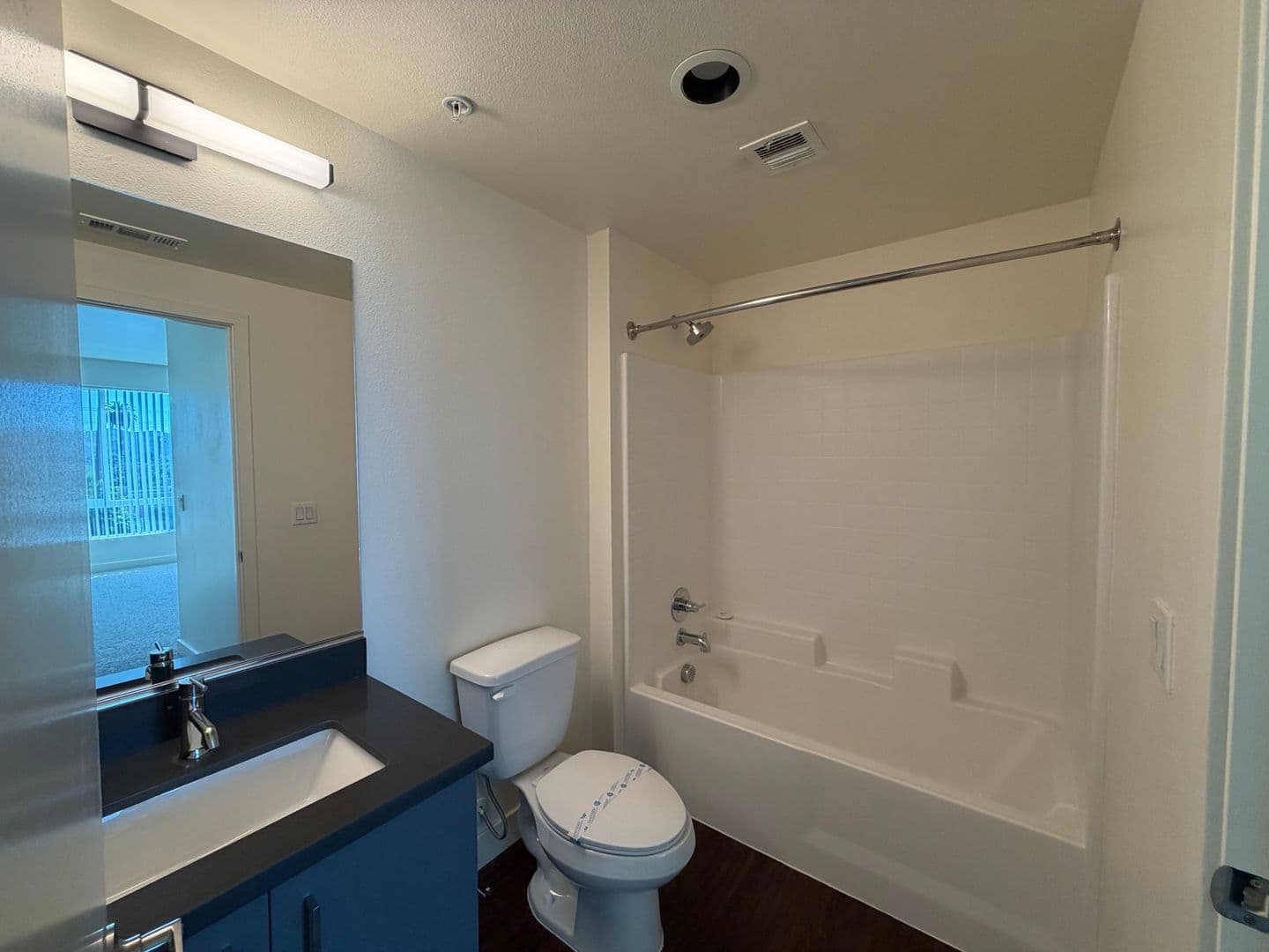 Riverside Apartment: 3050 Mission Inn Avenue