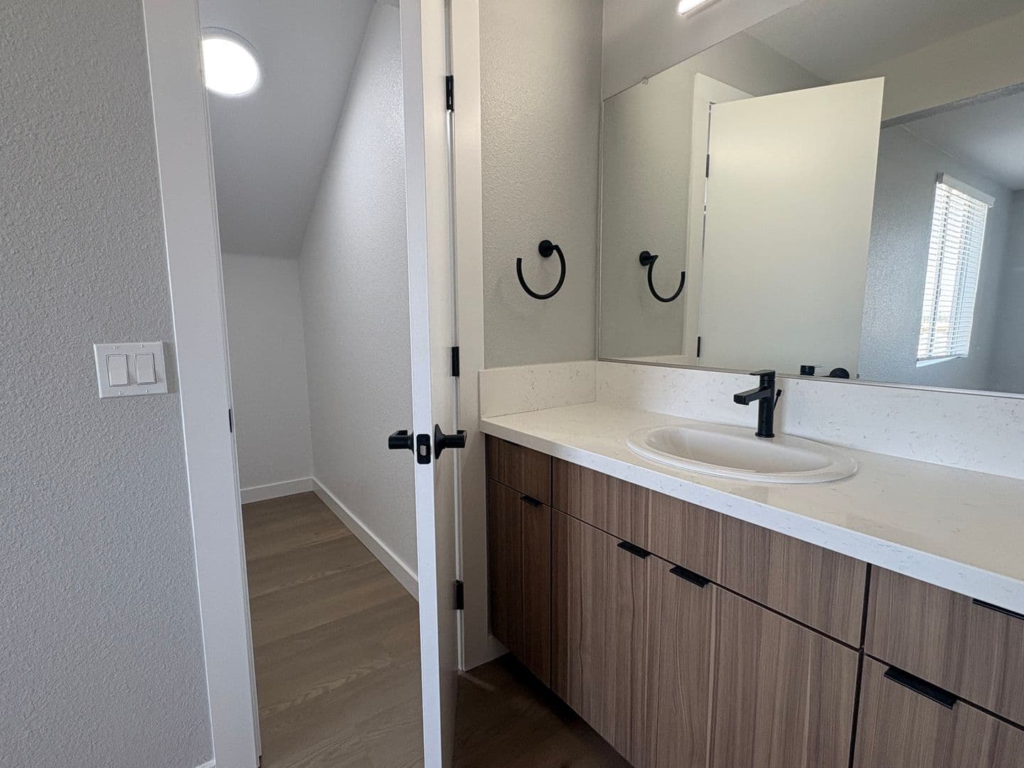 Costa Mesa Apartment: 2855 Pinecreek Drive