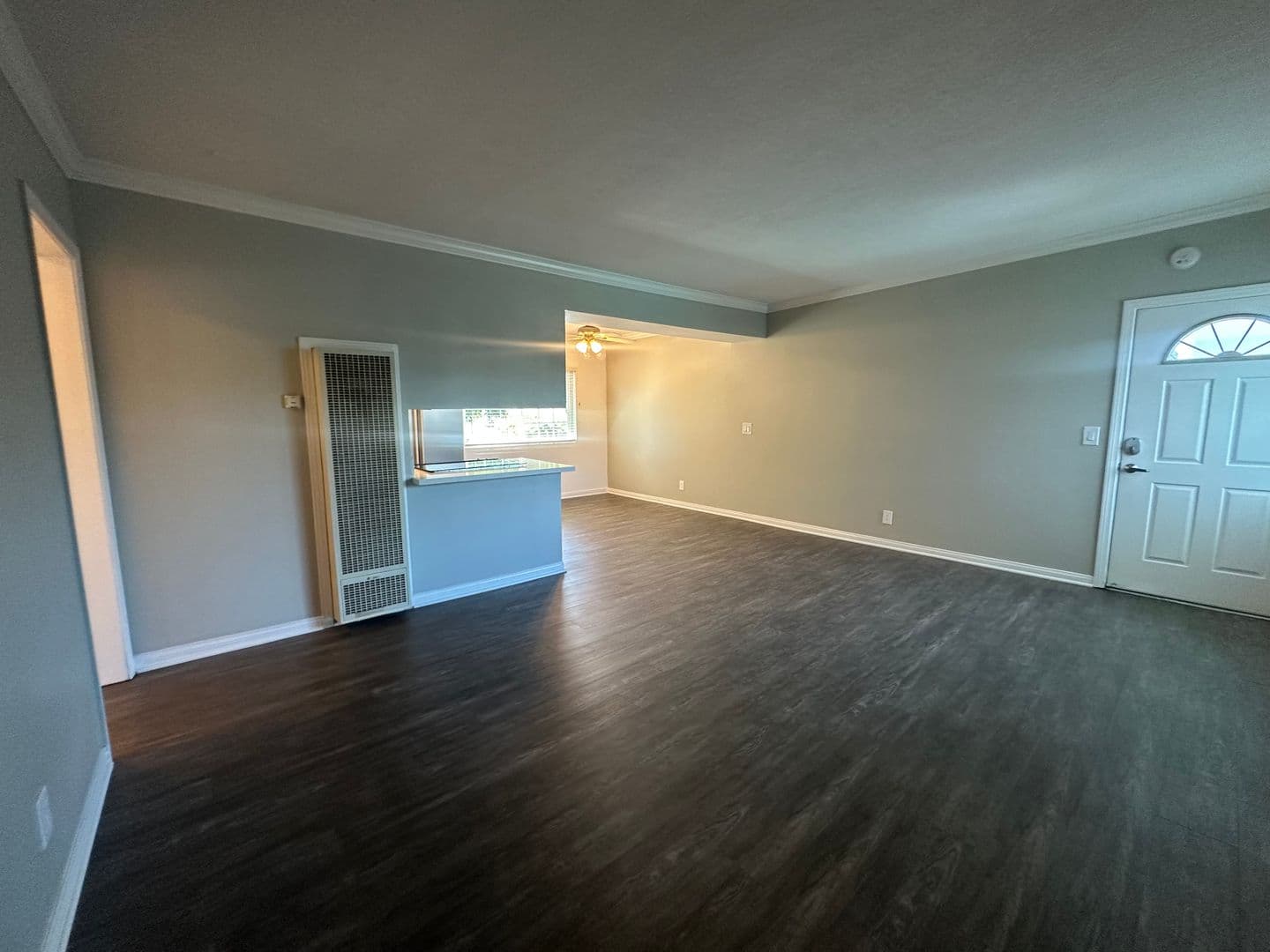 Paramount Apartment: 15940 Indiana Avenue