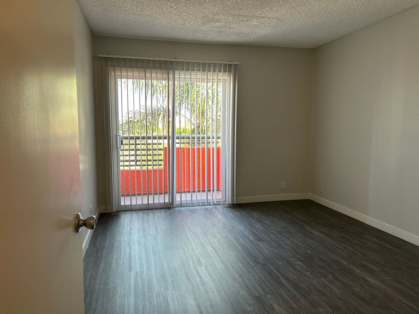 Santa Ana Apartment: 300 West 2nd Street
