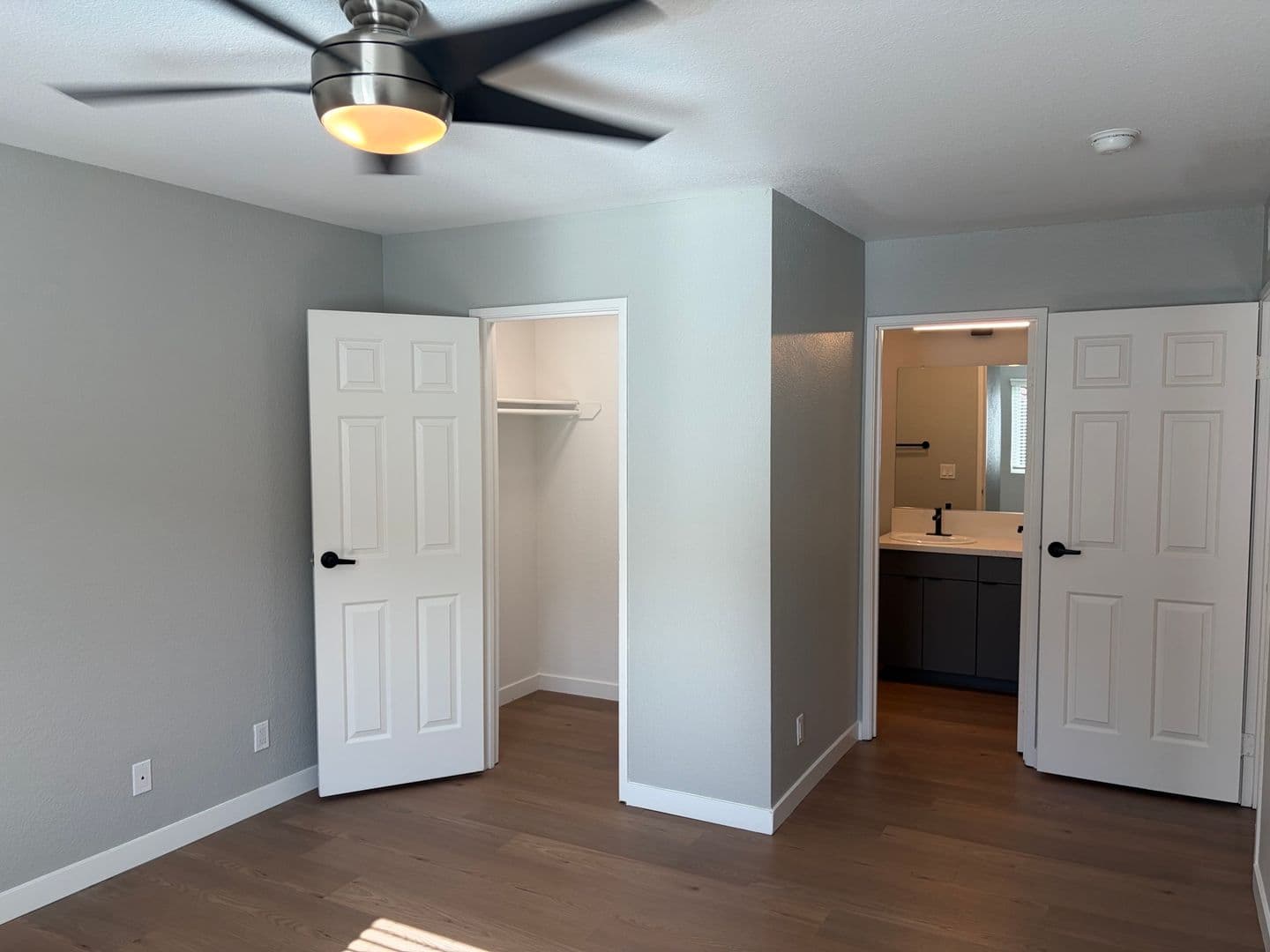 Riverside Apartment: 3957 Pierce Street