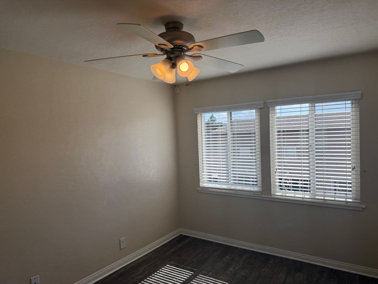 Lakewood Apartment: 4907 1/4 Hayter Avenue